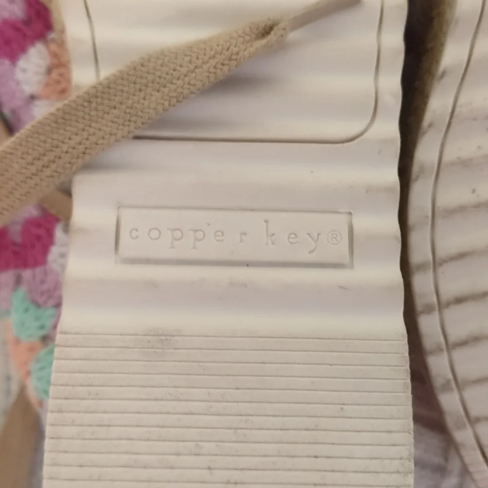 NWOT Copper Key Sandbar Crochet Espadrilles Floral Patterned Lace-Up Hippie